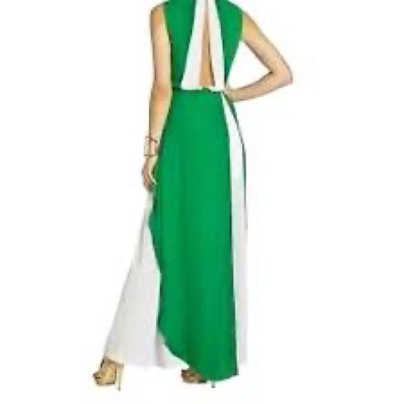 Brand New Stunning BCBG Green & White Dress - Picture 2 of 4